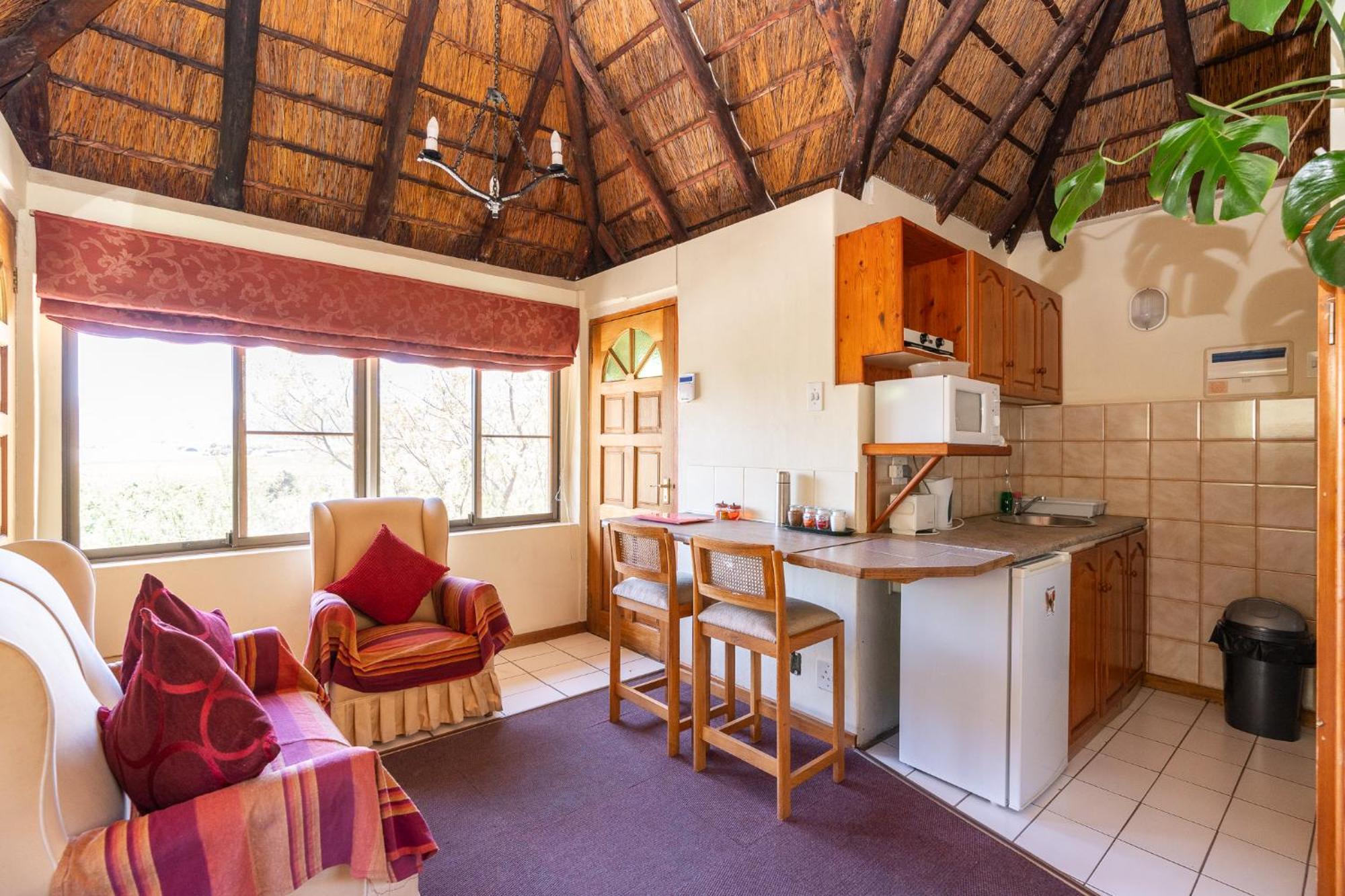 Montagu Little Sanctuary - Hot Spring Access At Reduced Price Apartment Exterior photo